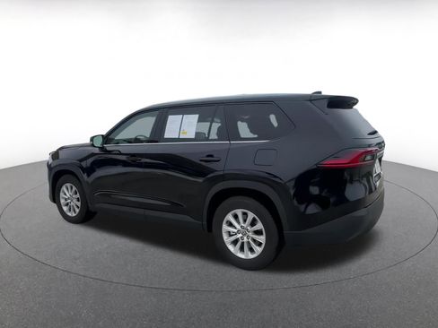 Used 2025 Toyota Grand Highlander FWD image 10