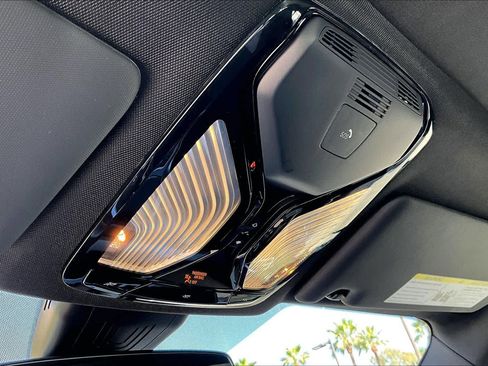 Used 2025 BMW 430i xDrive w/ M Sport Package image 34