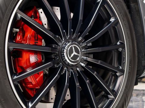 Used 2026 Mercedes-Benz GLS 63 AMG 4MATIC image 23