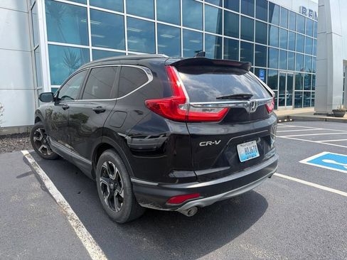 Used 2018 Honda CR-V Touring image 2