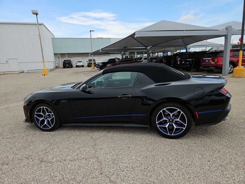 Used 2025 Ford Mustang GT Premium w/ GT Performance Package RWD image 5