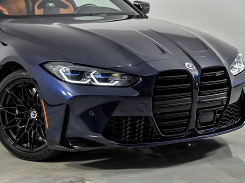 Used 2023 BMW M4 xDrive Competition AWD/4WD image 3