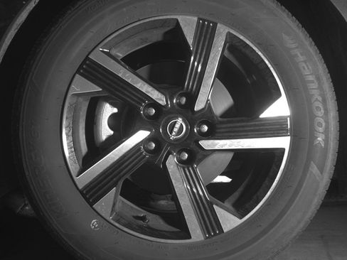 Used 2025 Nissan Sentra SV image 12