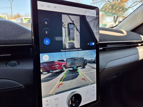 Used 2024 Ford Mustang Mach-E Premium image 10