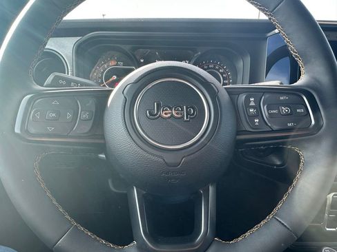 Used 2024 Jeep Wrangler Sport S image 23