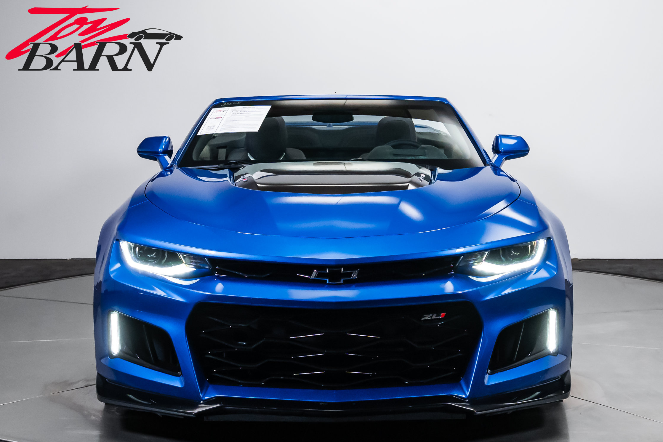 Used 2018 Chevrolet Camaro ZL1 RWD image 8