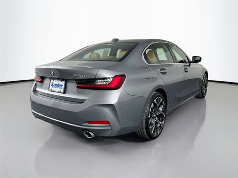 Used 2025 BMW 330i xDrive Sedan w/ Premium Package image 6