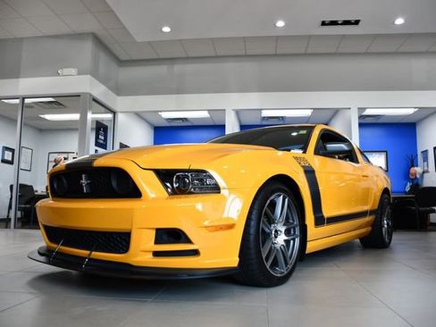Used 2013 Ford Mustang Boss 302 RWD image 6