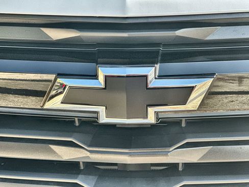 Used 2024 Chevrolet Colorado Z71 w/ Z71 Convenience Package 2 image 32