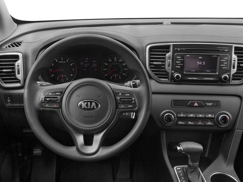 Used 2017 Kia Sportage LX AWD/4WD image 10