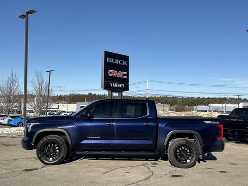 Used 2022 Toyota Tundra Limited image 3