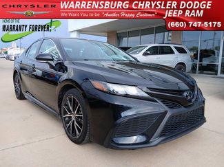 Used 2024 Toyota Camry SE image 1