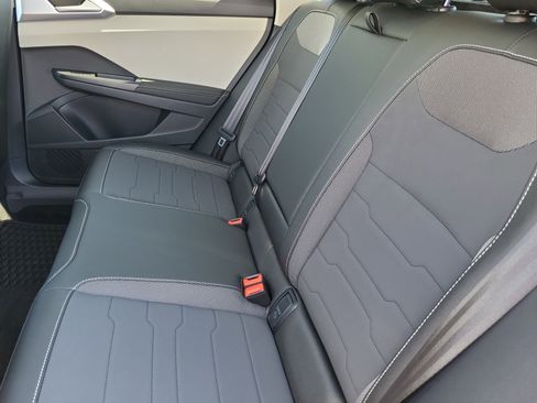 New 2025 Volkswagen Taos SE image 18