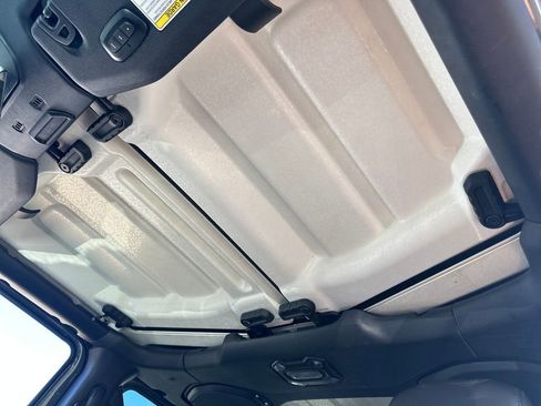 Used 2023 Jeep Wrangler Unlimited Sahara image 20