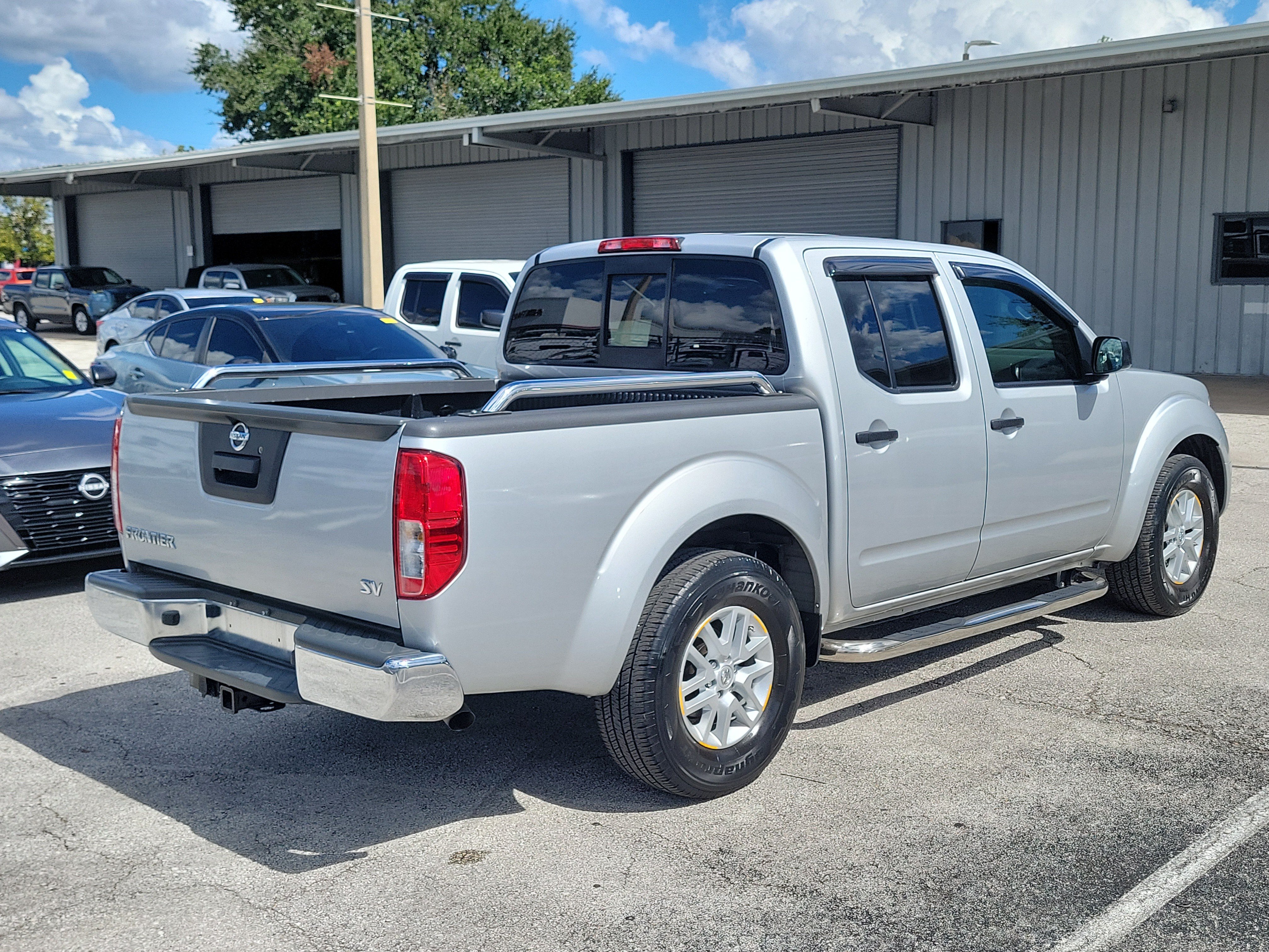 Certified 2018 Nissan Frontier SV RWD image 4