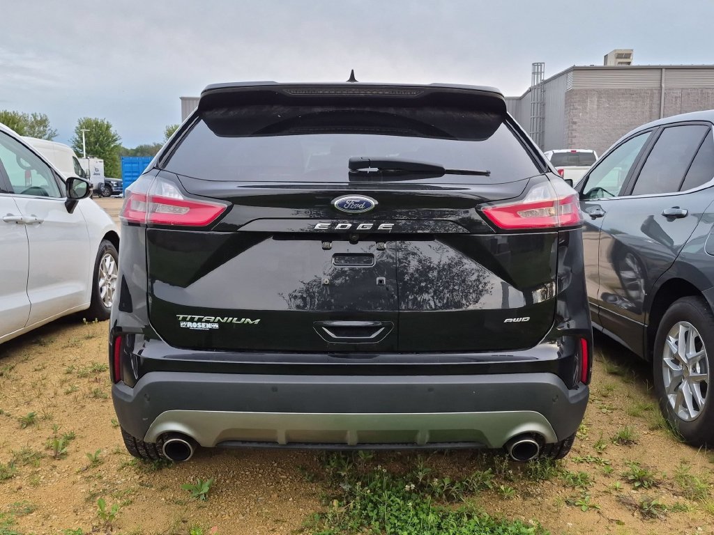 Certified 2024 Ford Edge Titanium AWD/4WD image 3