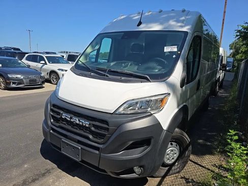 Used 2023 RAM ProMaster 3500 w/ Driver Convenience Group FWD image 1
