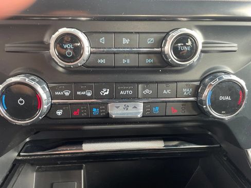 Used 2024 Ford F150 Lariat w/ FX4 Off-Road Package AWD/4WD image 18