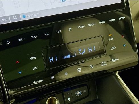 Certified 2023 Hyundai Tucson Limited image 18