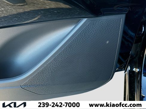 New 2026 Kia Niro EX image 23