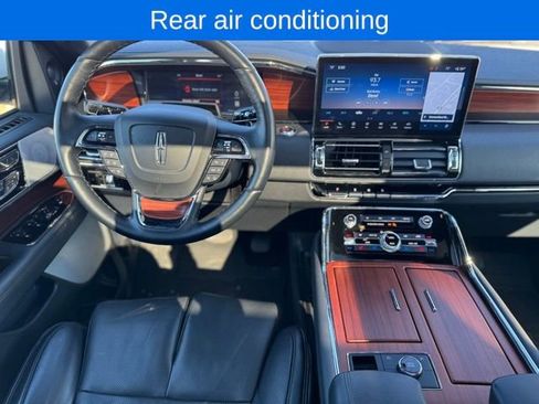 Used 2024 Lincoln Navigator L Reserve image 22