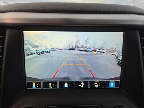 Used 2023 GMC Acadia SLT w/ Elevation Edition image 23