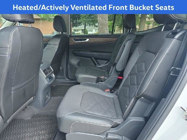 Used 2024 Volkswagen Atlas SE AWD/4WD image 4