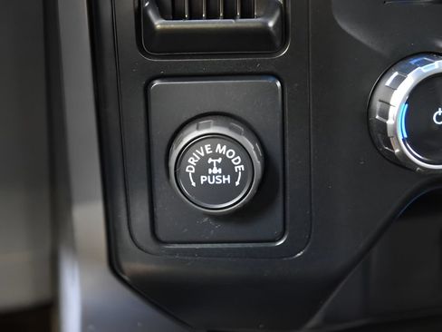 Used 2024 Ford F150 XLT RWD image 30