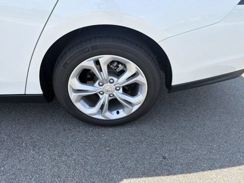Used 2025 Honda Accord LX image 22