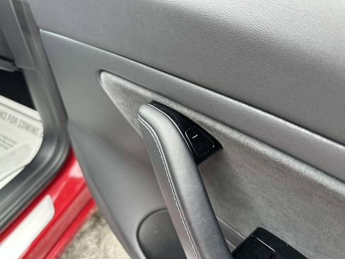 Used 2019 Tesla Model 3 Performance image 27