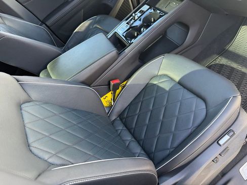 Used 2025 Volkswagen Atlas Cross Sport SEL Premium R-Line AWD/4WD image 12