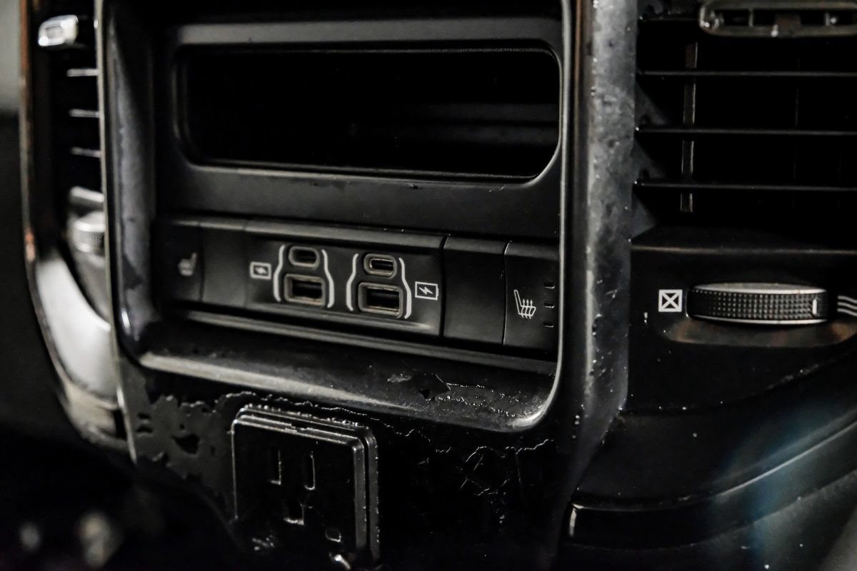 Used 2022 RAM 2500 Limited AWD/4WD image 32