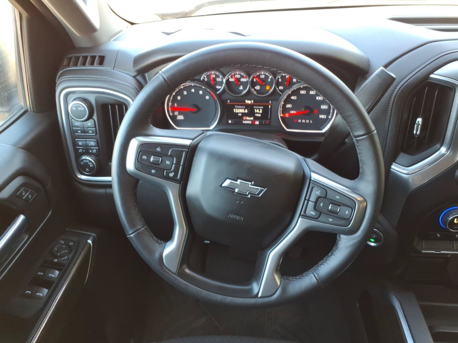 Used 2022 Chevrolet Silverado 1500 LT Trail Boss w/ Bed Protection Package AWD/4WD image 28