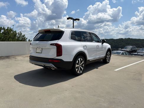 Used 2022 Kia Telluride S AWD/4WD image 9
