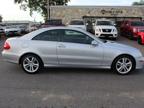 Used 2006 Mercedes-Benz CLK 350 Coupe image 8