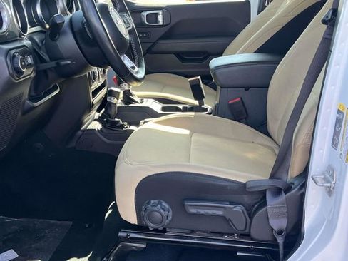 Used 2022 Jeep Wrangler Unlimited Sahara w/ LED Lighting Group image 13