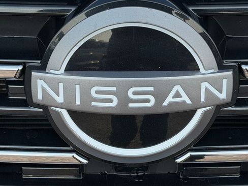Used 2026 Nissan Rogue SV AWD/4WD image 34