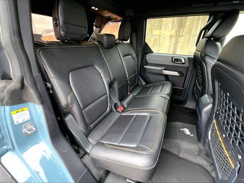 Used 2021 Ford Bronco Badlands image 19