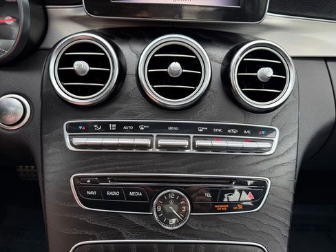 Used 2018 Mercedes-Benz C 300 Sedan image 25