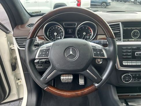 Used 2014 Mercedes-Benz GL 550 4MATIC image 26