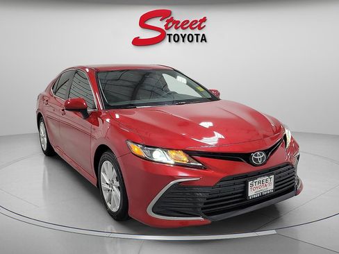 Certified 2024 Toyota Camry LE image 5