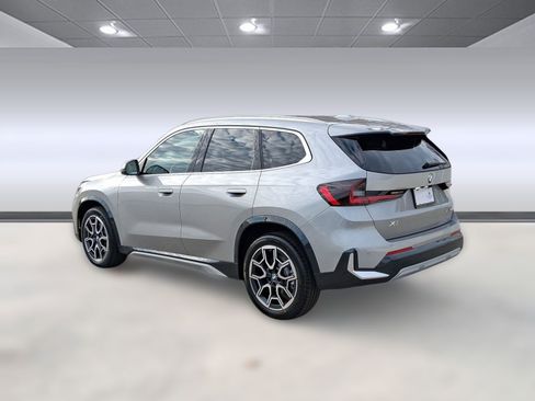 Used 2026 BMW X1 xDrive28i w/ Technology Package AWD/4WD image 3
