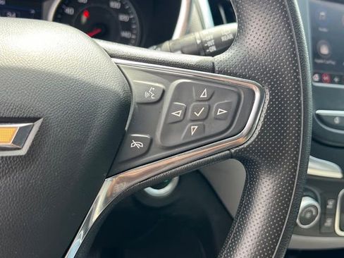 Used 2021 Chevrolet Equinox LT image 23