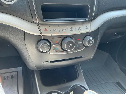 Used 2013 Dodge Journey SXT w/ Flexible Seating Group FWD image 13