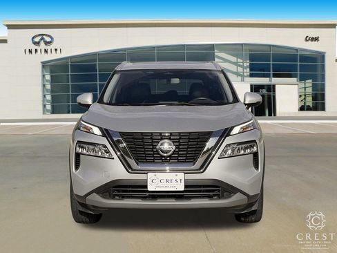 Used 2021 Nissan Rogue SV w/ Premium Package FWD image 9