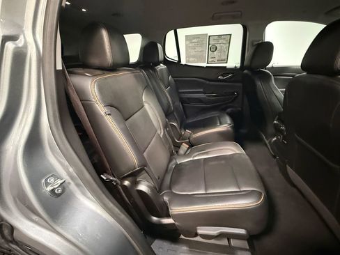 Used 2023 GMC Acadia AT4 AWD/4WD image 14