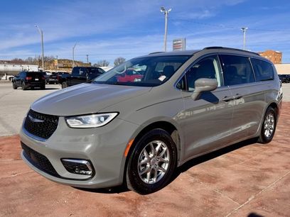 Used 2021 Chrysler Pacifica Touring