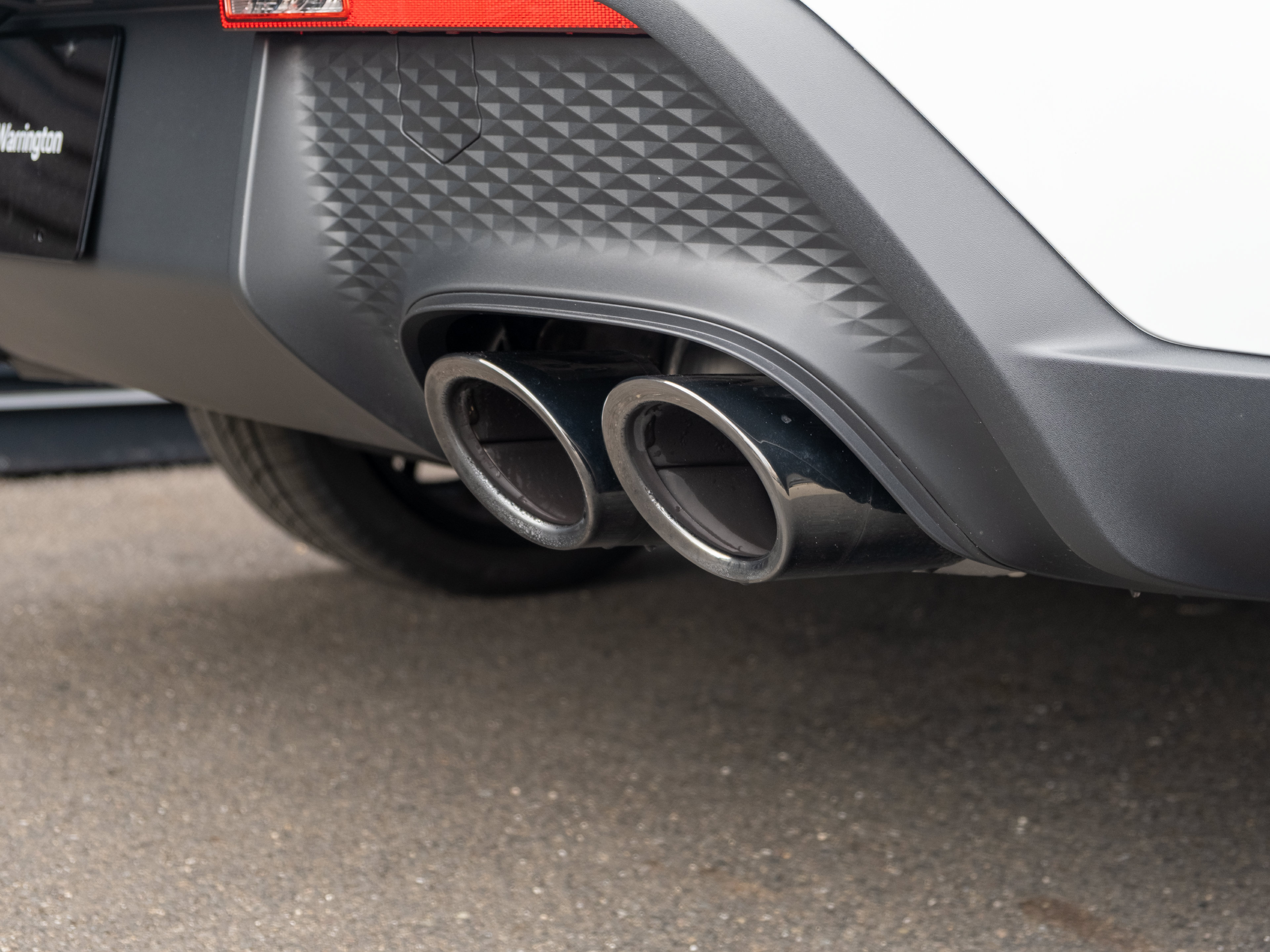 Certified 2026 Porsche Macan AWD/4WD image 19