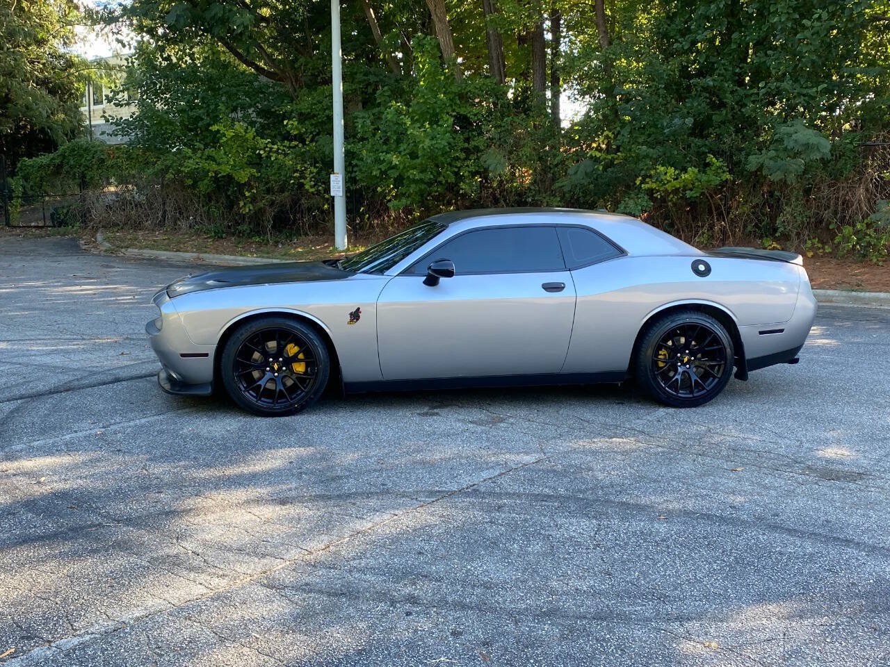 Used 2015 Dodge Challenger R/T w/ Quick Order Package 28B R/T RWD image 8