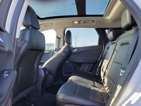 Used 2021 Ford Escape SEL image 10